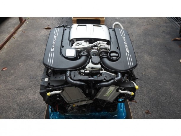 mercedes-benz-w205-c63amg-2018-m177980-40l-v8-bi-turbo-engine-big-0