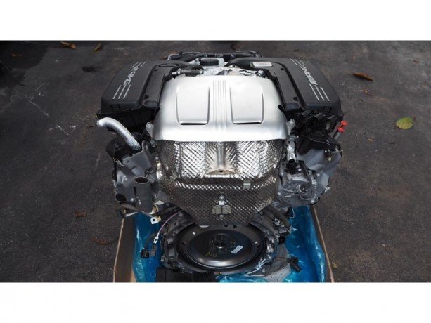 mercedes-benz-w205-c63amg-2018-m177980-40l-v8-bi-turbo-engine-big-6